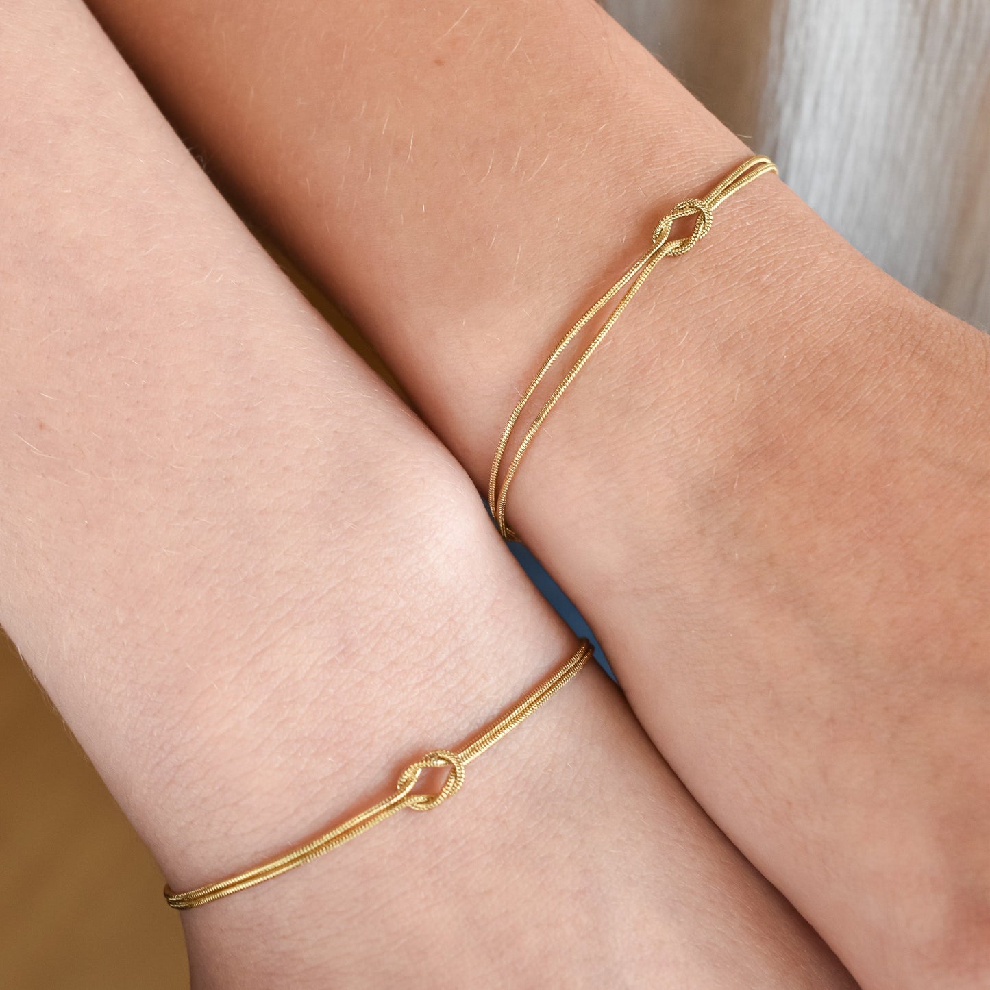 Set ta' Bracciali b'Ħobba Konnessa
